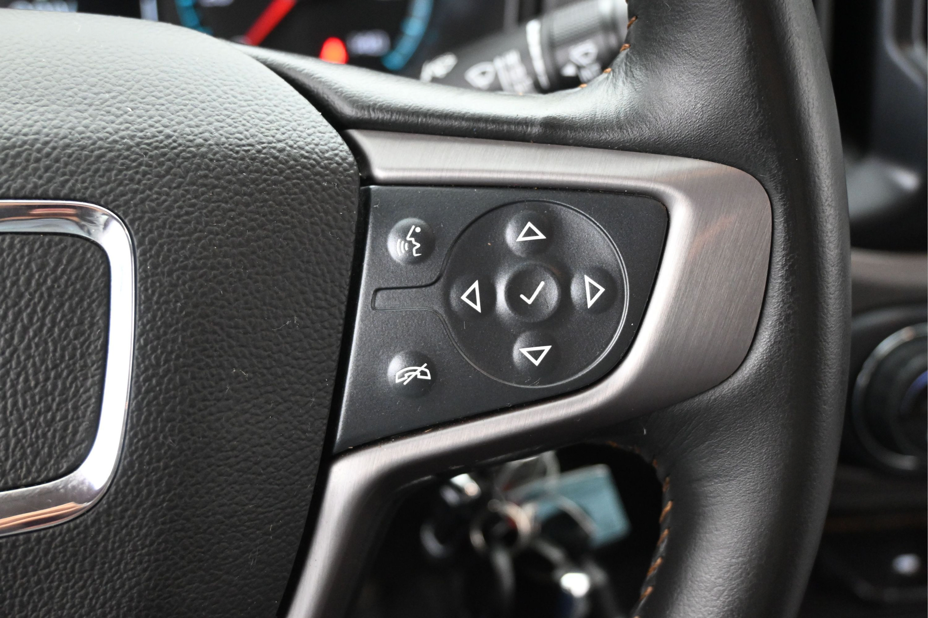 Used 2022 GMC Canyon AT4 w/ Trailering Package AWD/4WD image 15