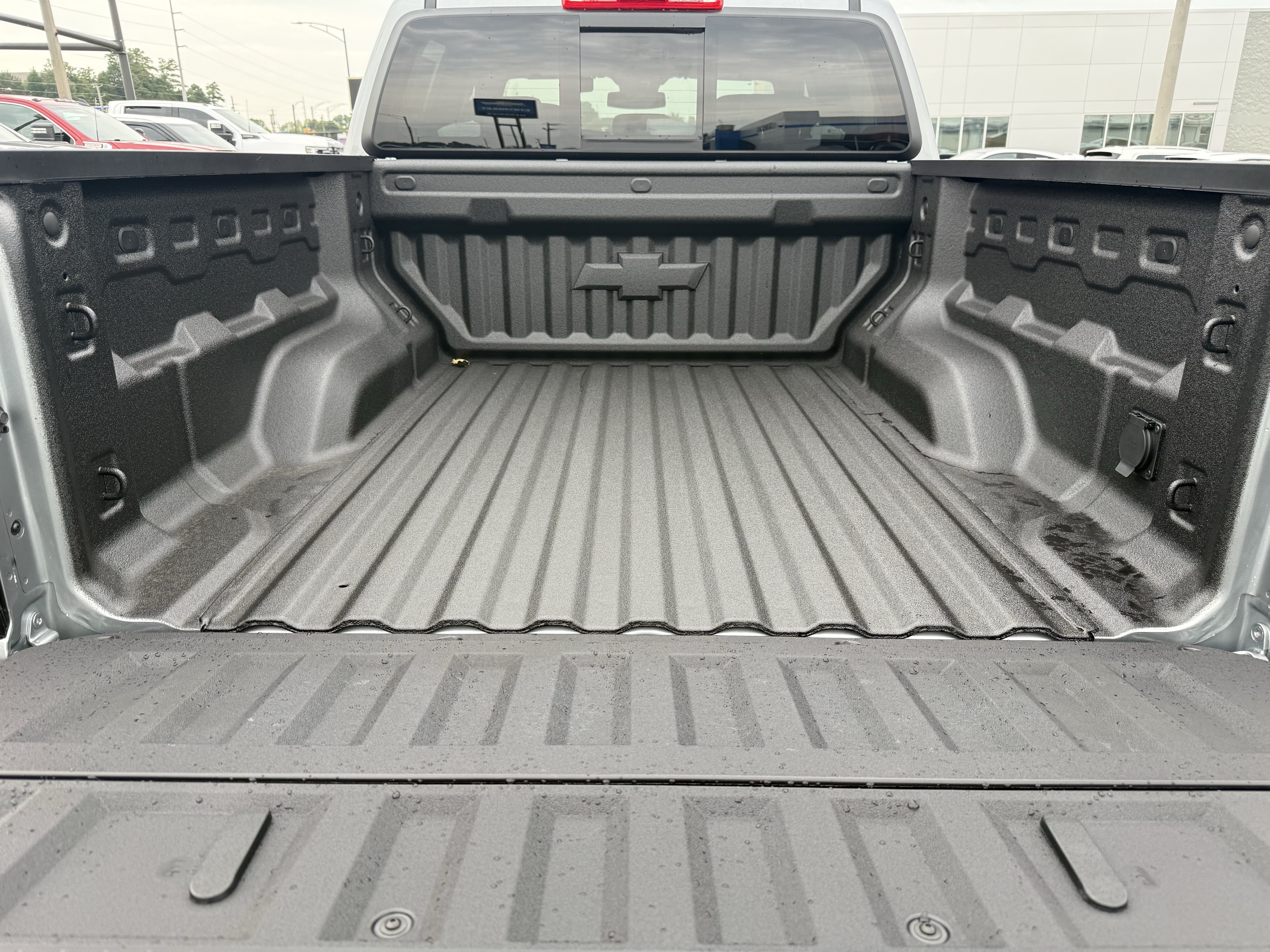 New 2026 Chevrolet Colorado ZR2 w/ Technology Package AWD/4WD image 34