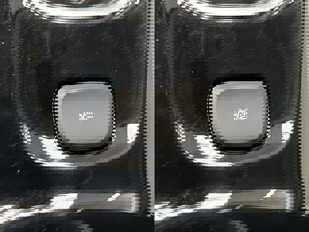 Certified 2023 Buick Envision Preferred w/ Sport Touring Package image 16