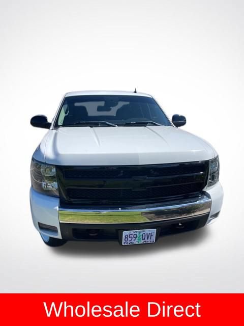 Used 2007 Chevrolet Silverado 1500 LT w/ 1LT Convenience Package AWD/4WD image 27