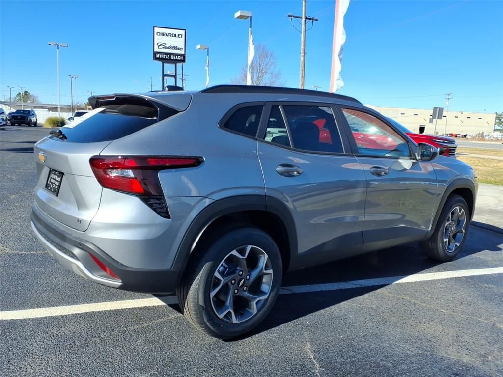 New 2026 Chevrolet Trax LT w/ Driver Confidence Package image 3