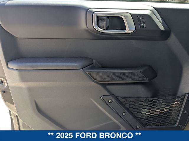 New 2025 Ford Bronco Badlands AWD/4WD image 10
