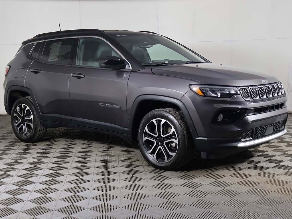 Used 2023 Jeep Compass Limited image 2