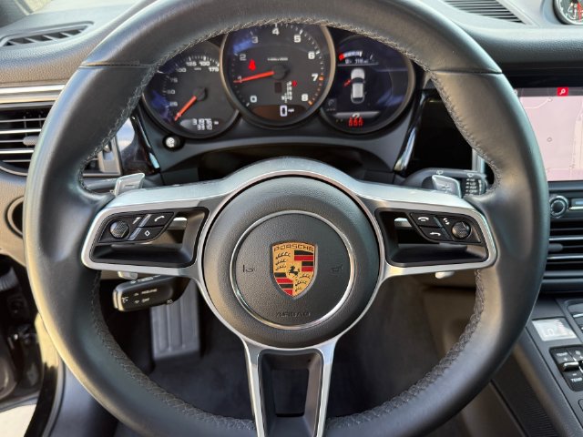 Used 2021 Porsche Macan AWD/4WD image 14