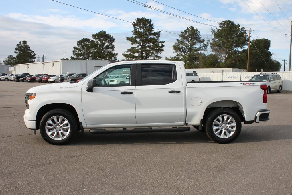 Used 2022 Chevrolet Silverado 1500 Custom image 5