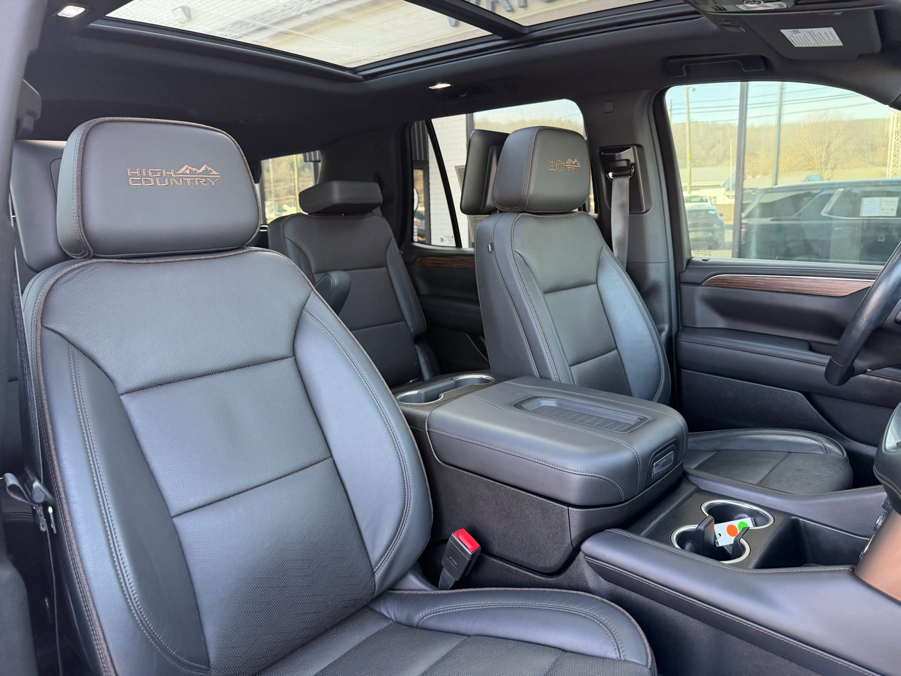 Used 2021 Chevrolet Tahoe High Country w/ Premium Package 2 image 25