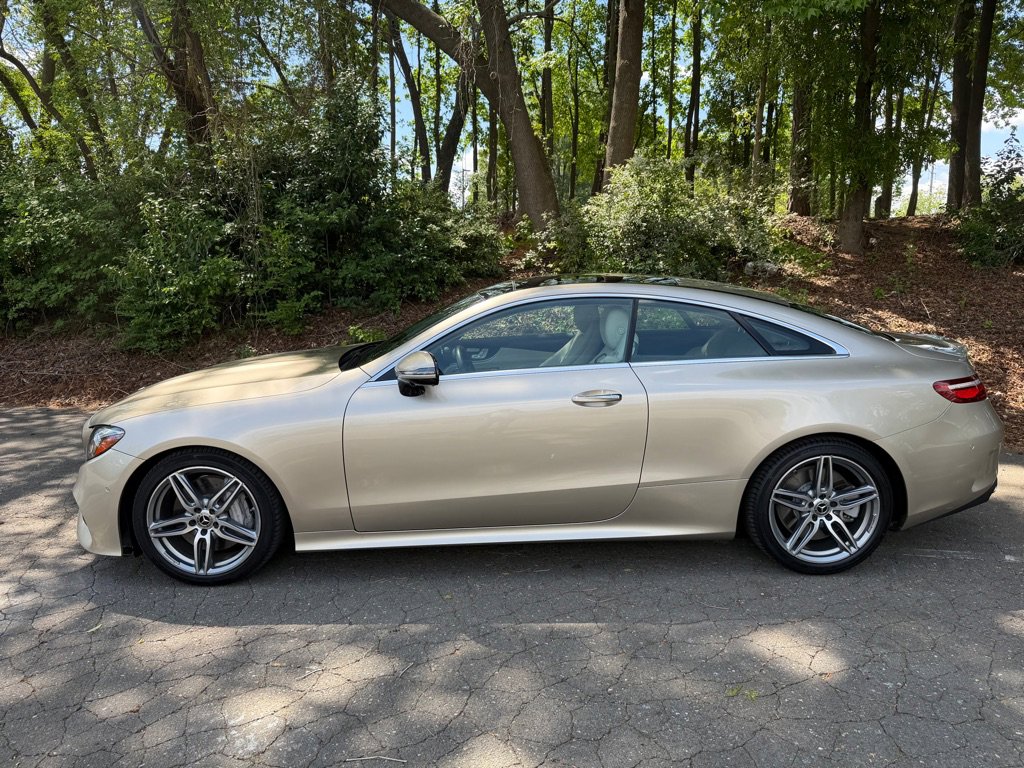 Used 2018 Mercedes-Benz E 400 Coupe image 2