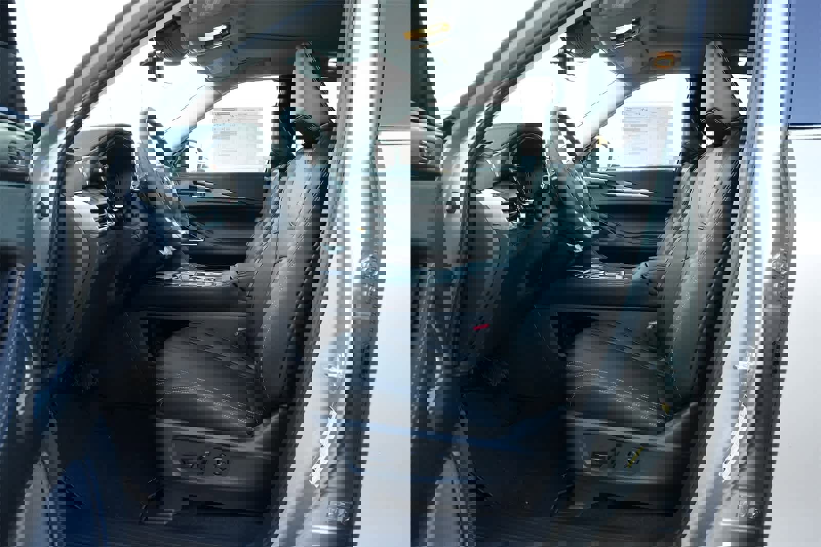 New 2026 INFINITI QX60 Luxe image 16