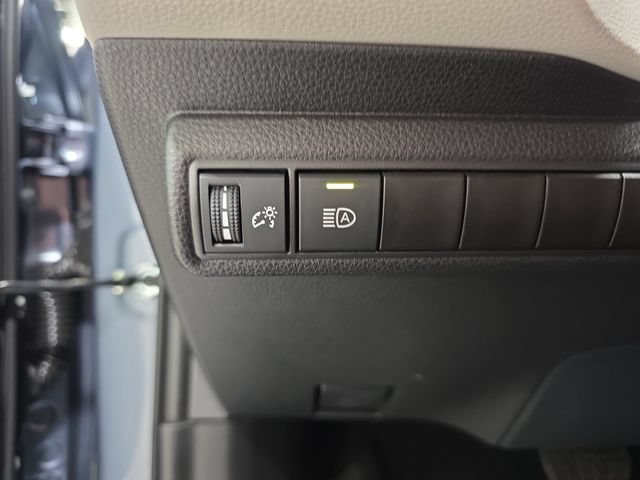 Certified 2025 Toyota Corolla LE w/ LE Premium Package FWD image 20