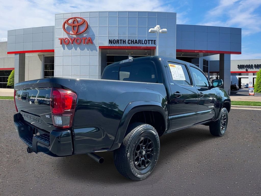Used 2022 Toyota Tacoma SR5 w/ Technology Package RWD image 9