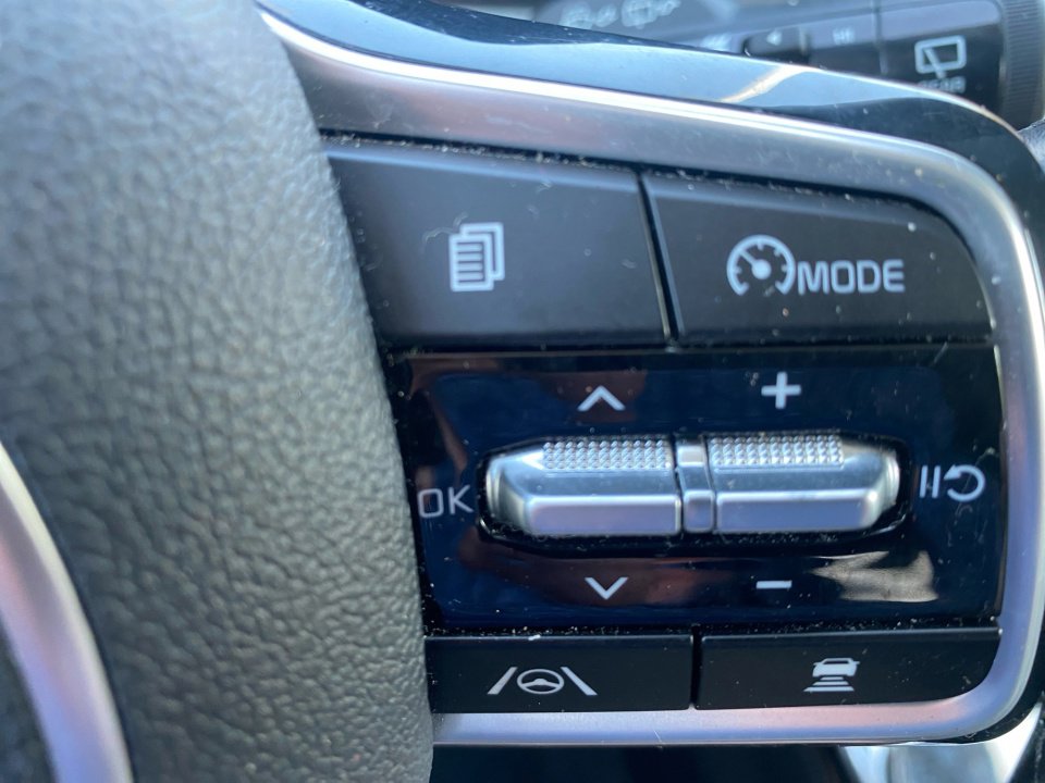 Used 2023 Kia Sorento SX image 24