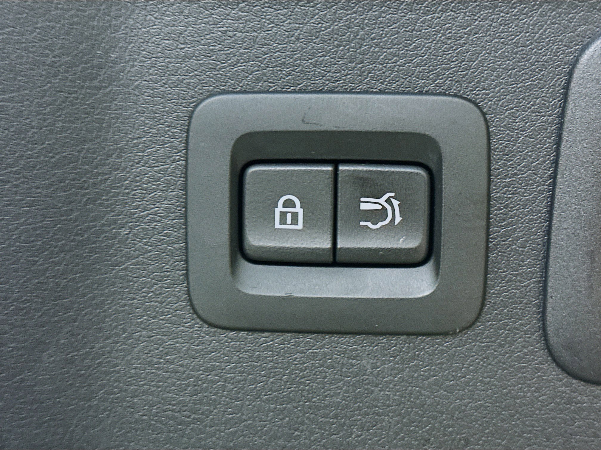 Used 2024 MAZDA CX-90 Plug-In Hybrid w/ Premium Plus image 33