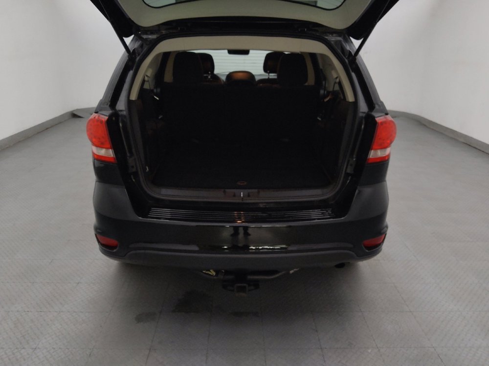 Used 2019 Dodge Journey SE w/ Blacktop Package FWD image 29