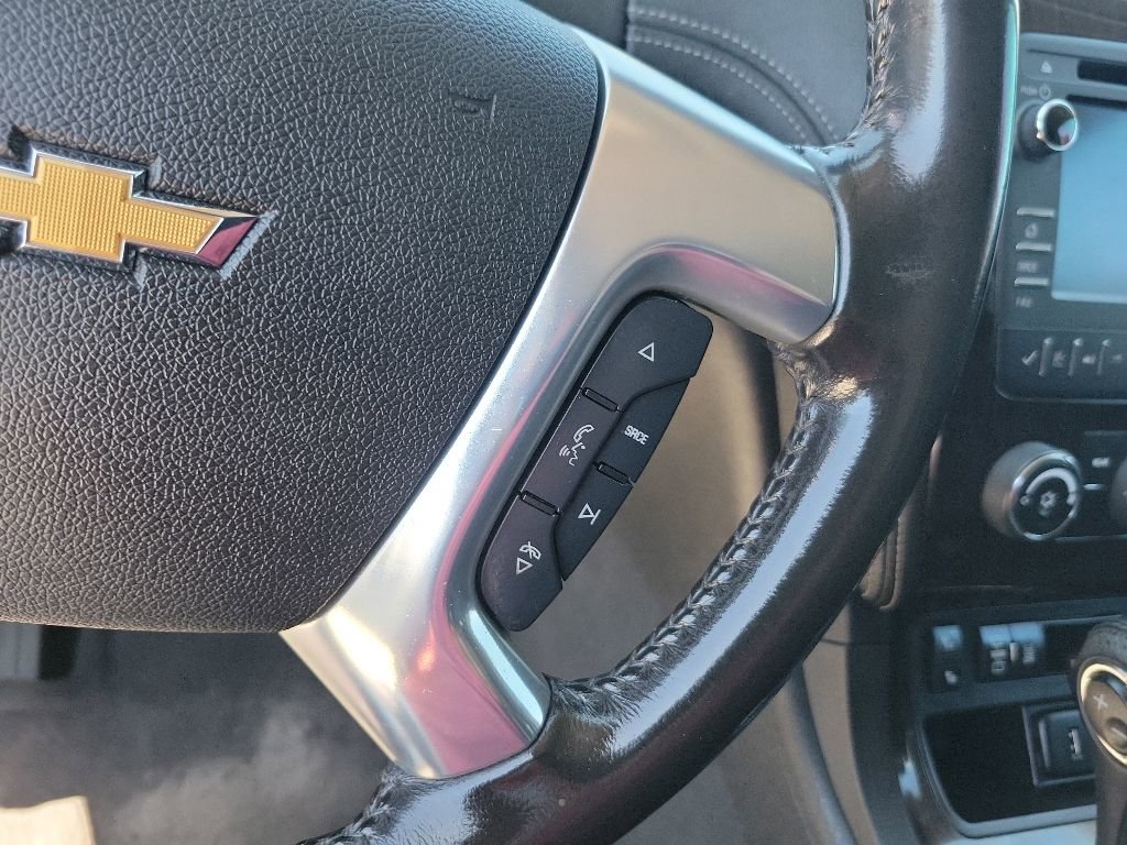 Used 2017 Chevrolet Traverse LT w/ Style and Technology Package FWD image 25