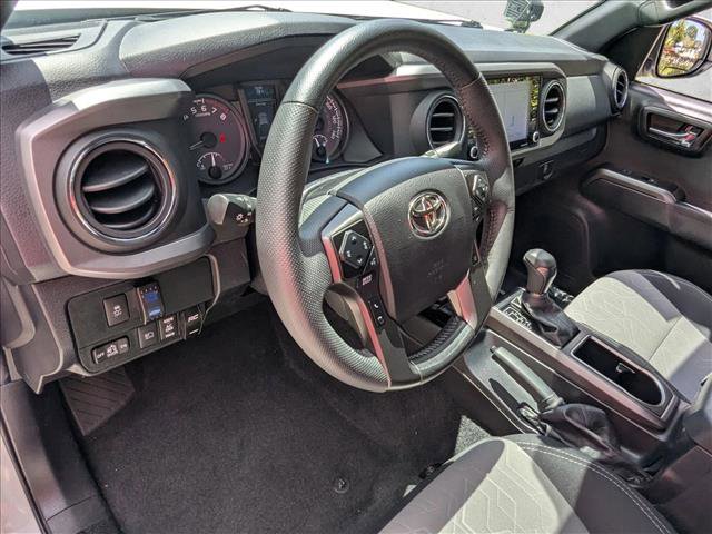 Used 2022 Toyota Tacoma TRD Sport w/ Technology Package RWD image 9