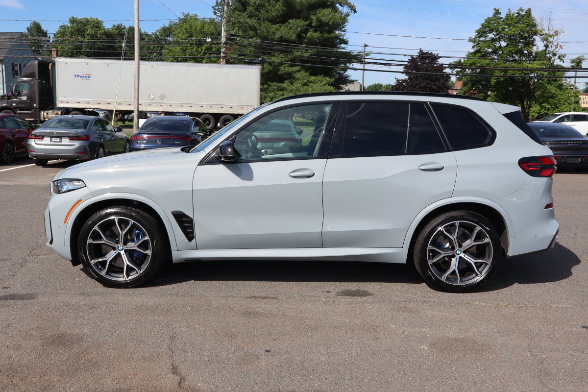 Used 2026 BMW X5 M60i AWD/4WD image 8