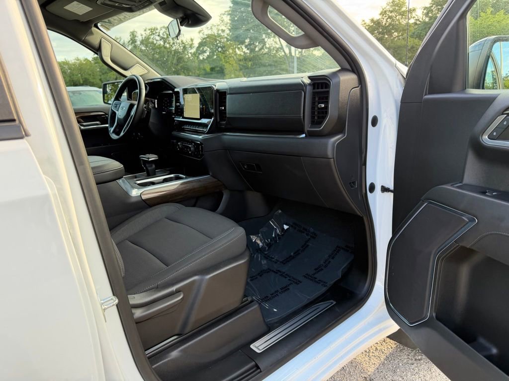 Used 2023 Chevrolet Silverado 1500 LT Trail Boss w/ Protection Package image 29