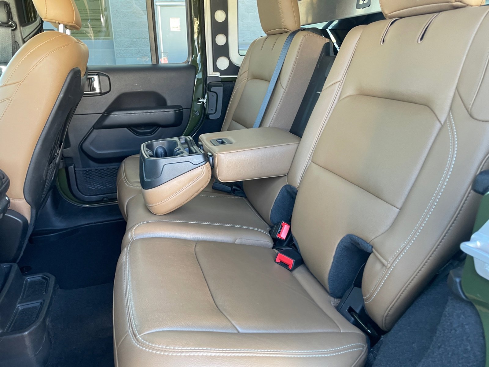 Used 2021 Jeep Wrangler Unlimited Rubicon image 25