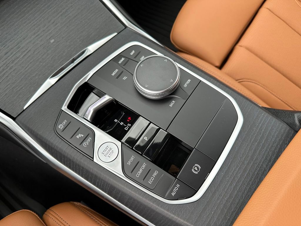 New 2026 BMW 330i Sedan w/ Convenience Package image 24