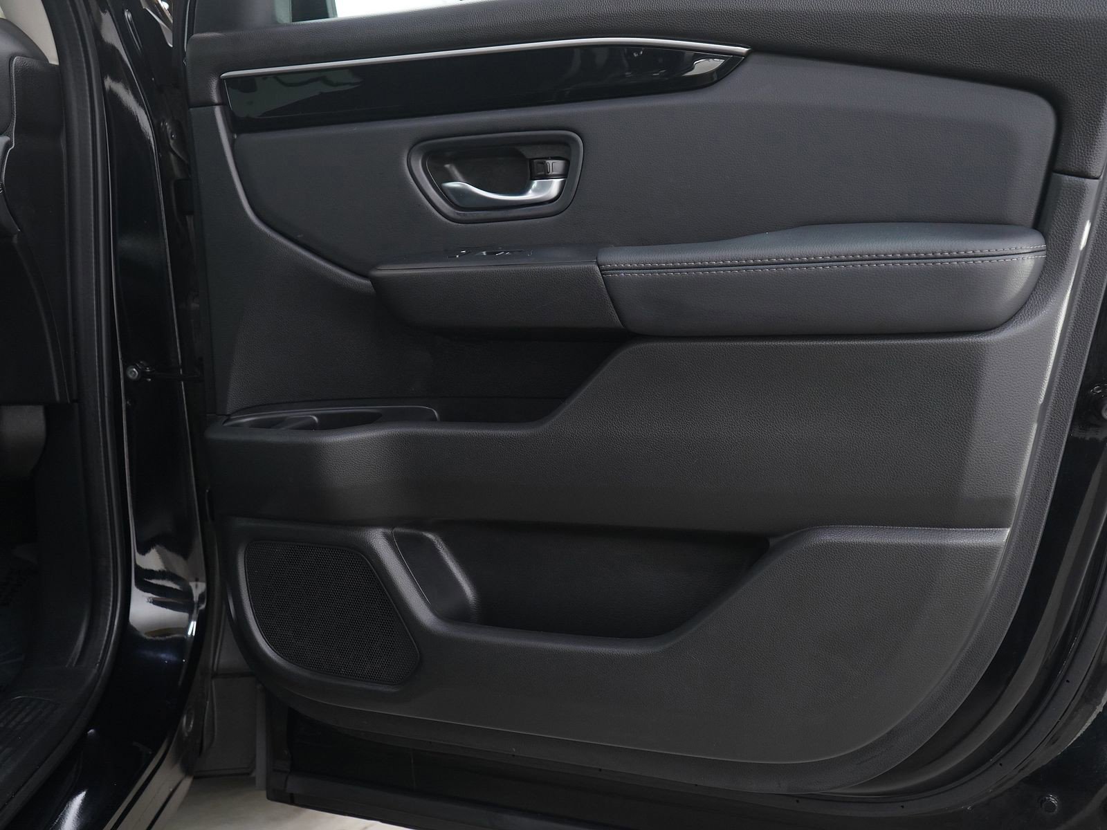 Used 2025 Honda Pilot EX-L image 11