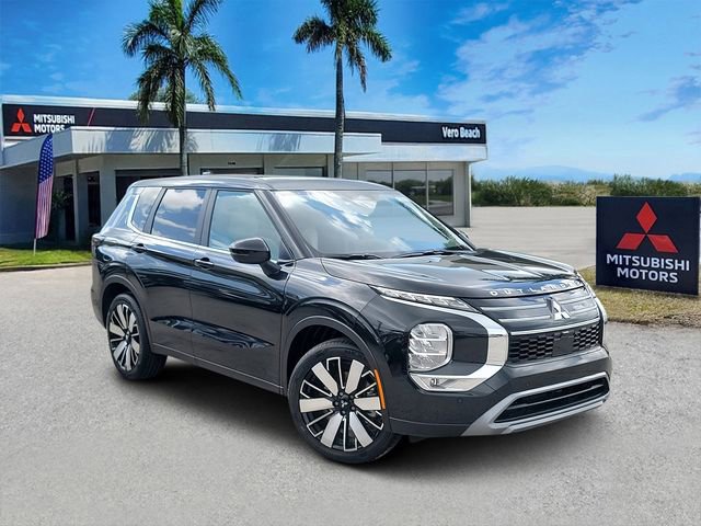 New 2025 Mitsubishi Outlander SE