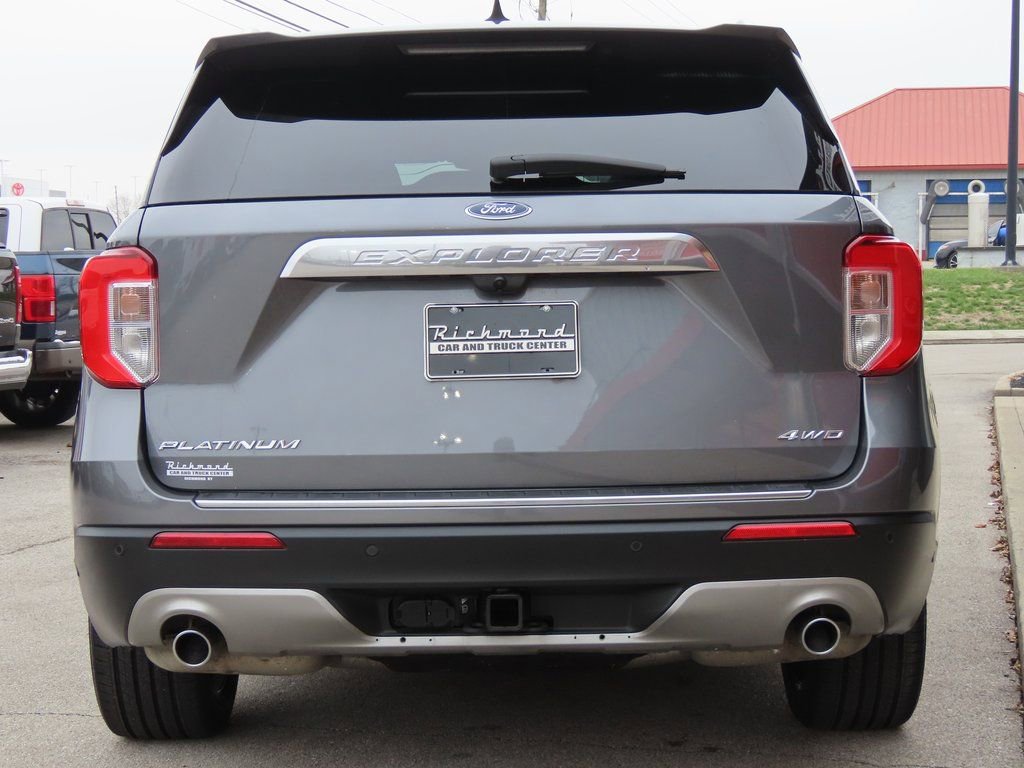 Used 2022 Ford Explorer Platinum w/ Premium Technology Package image 17