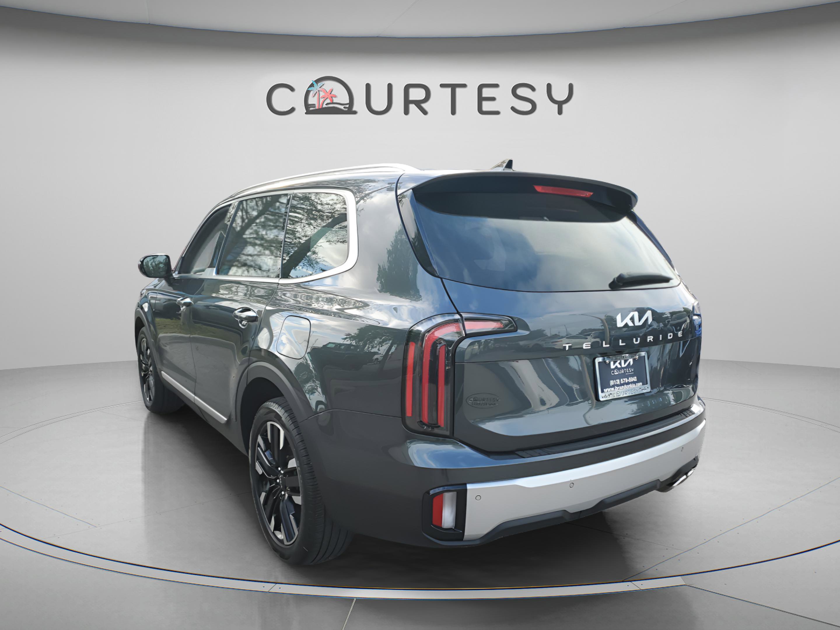 Certified 2023 Kia Telluride SX image 2
