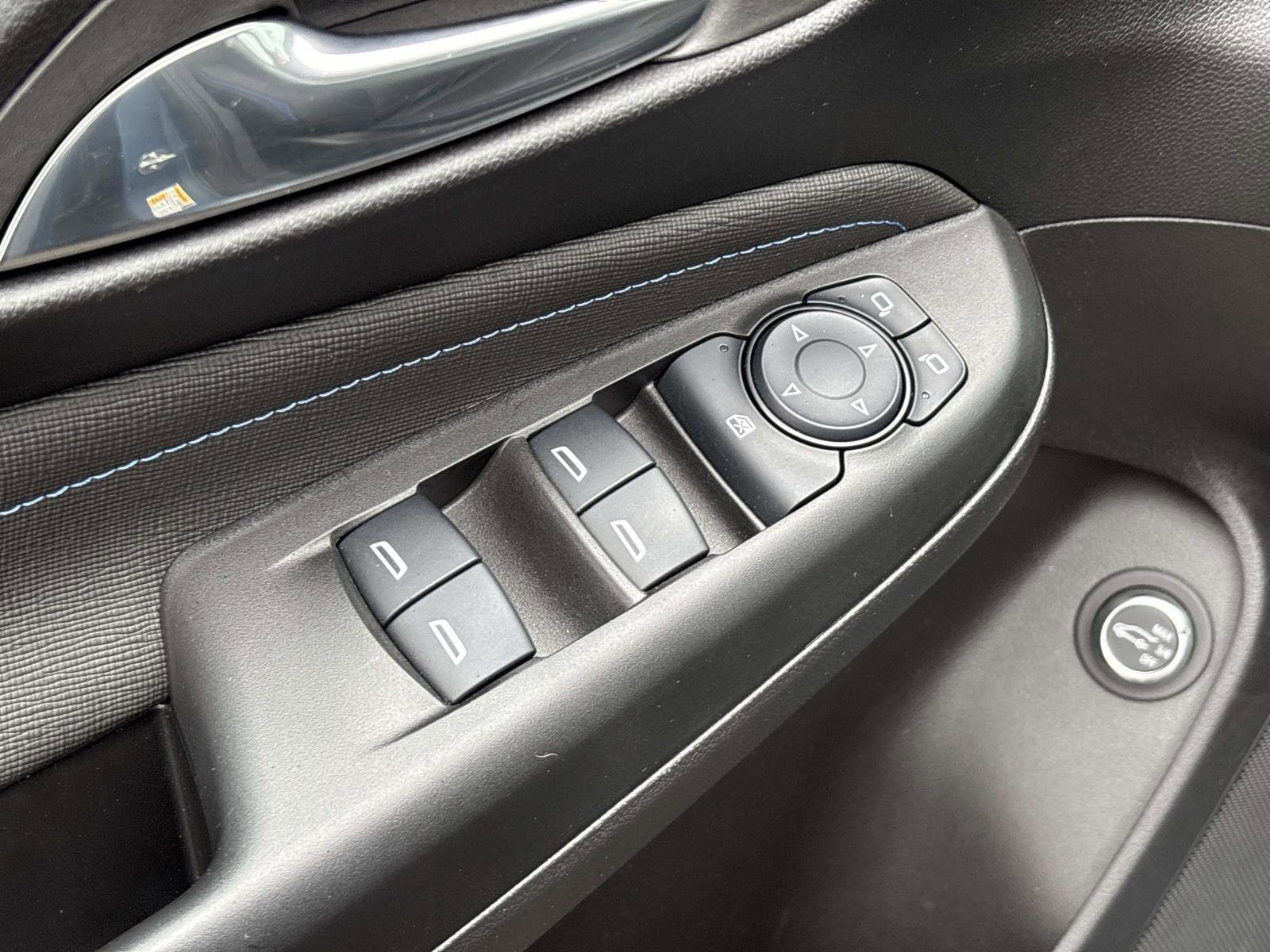 Certified 2024 Buick Envista Sport Touring w/ Convenience I Package image 13