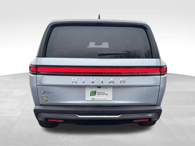 Used 2023 Rivian R1S Launch Edition image 7