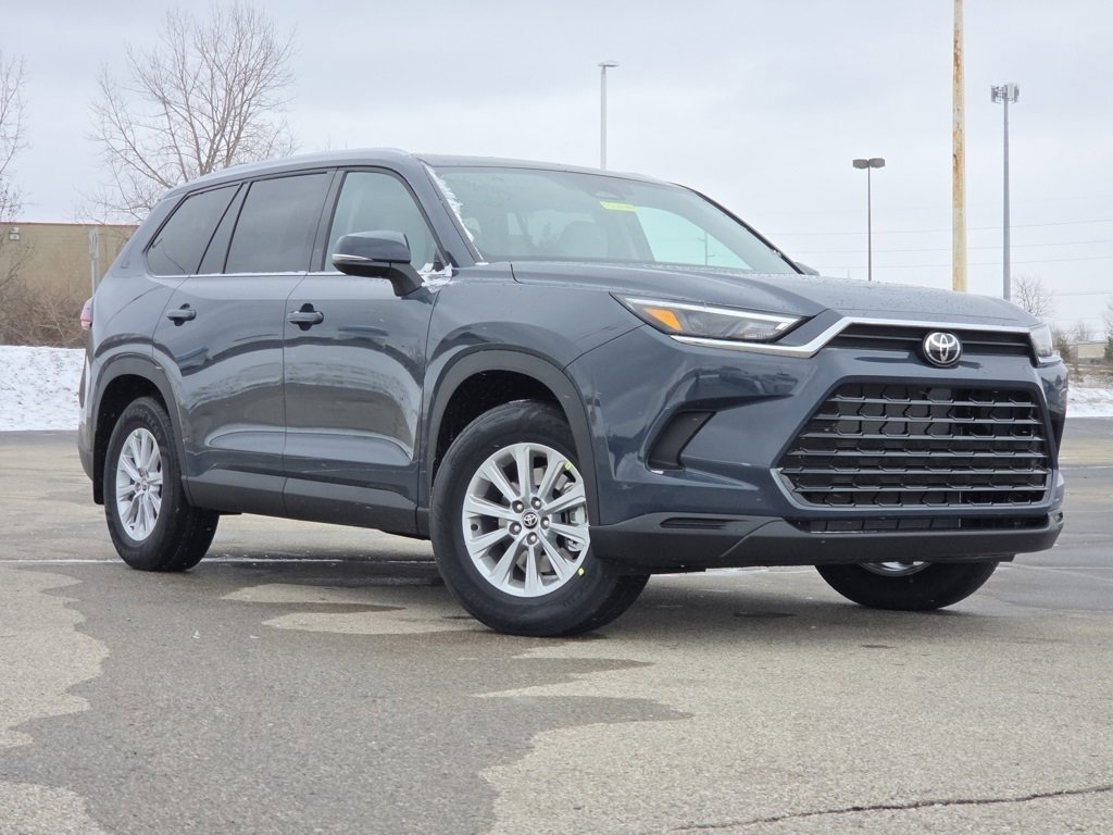New 2026 Toyota Grand Highlander XLE image 2
