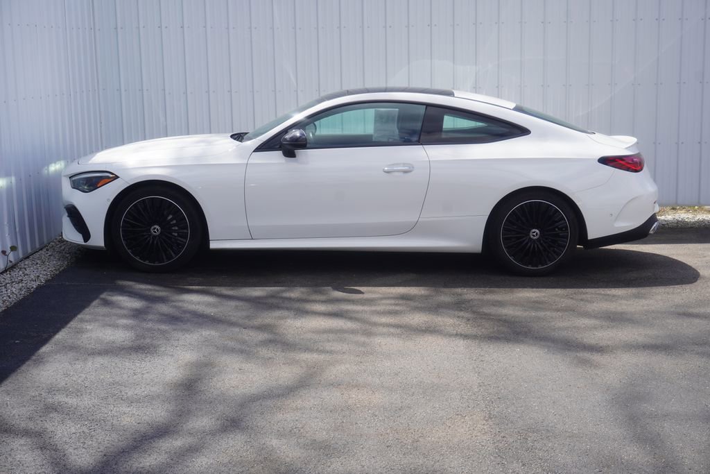 Used 2024 Mercedes-Benz CLE 300 4MATIC Coupe image 3