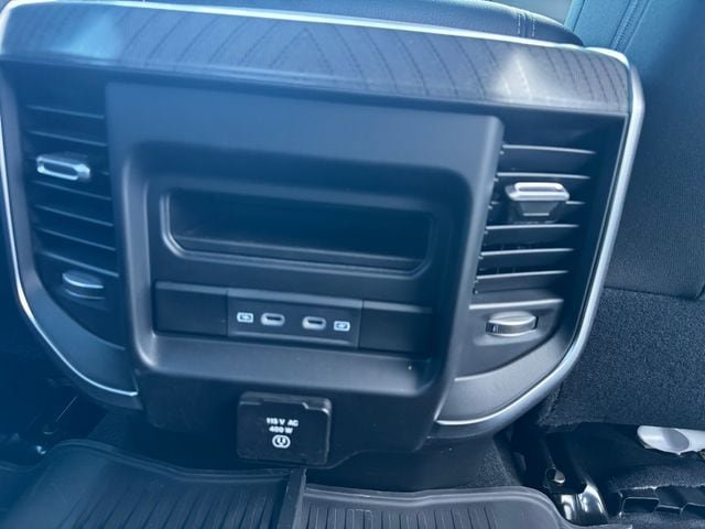 New 2026 RAM 2500 Big Horn AWD/4WD image 28