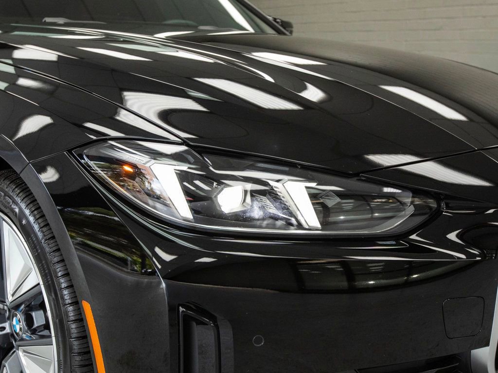 Used 2025 BMW i4 eDrive40 w/ Driving Assistance Package image 10
