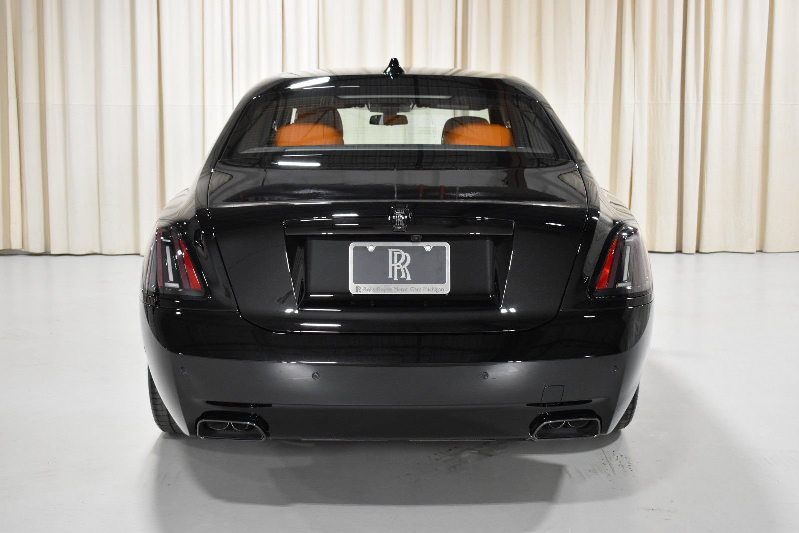 New 2027 Rolls-Royce Ghost Black Badge AWD/4WD image 5