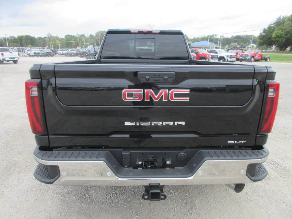 New 2026 GMC Sierra 3500 SLT w/ SLT Premium Package AWD/4WD image 6