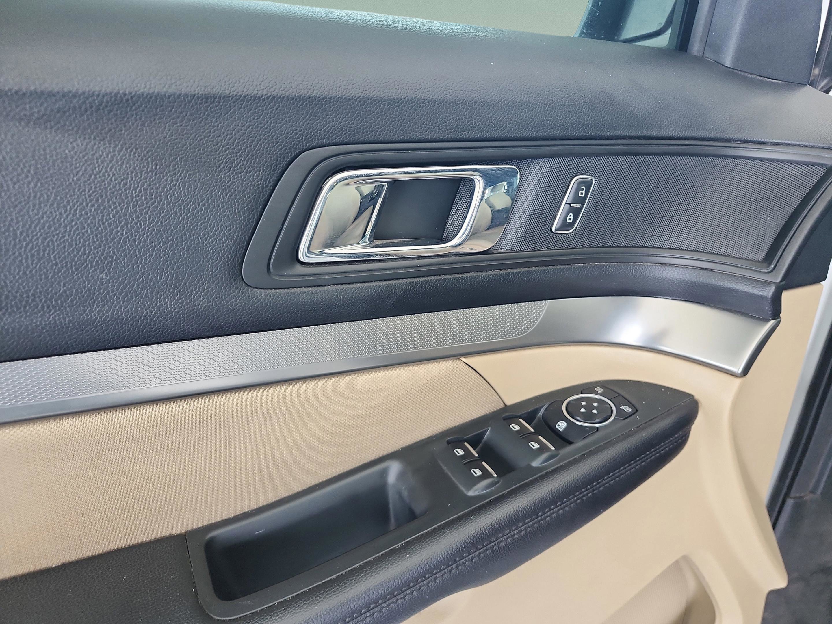 Used 2017 Ford Explorer FWD image 23
