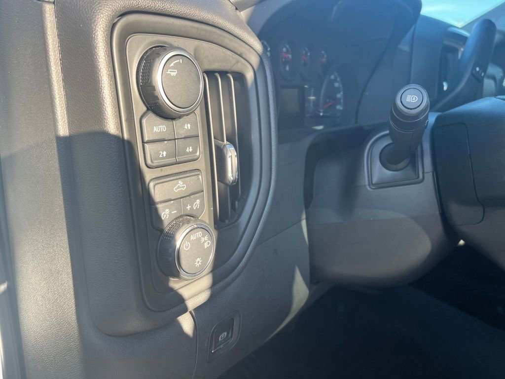 Used 2022 Chevrolet Silverado 1500 Custom Trail Boss image 13