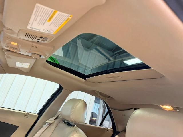 Used 2003 Cadillac CTS 3.2 w/ Preferred Equipment Group RWD image 11