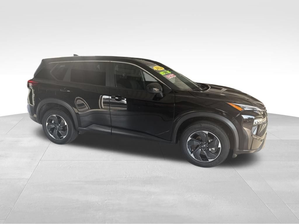 Used 2024 Nissan Rogue SV AWD/4WD image 7