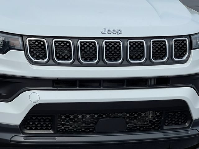 Used 2023 Jeep Compass Latitude AWD/4WD image 41