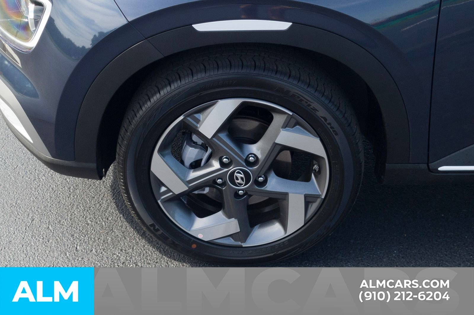 Certified 2025 Hyundai Venue Limited image 12