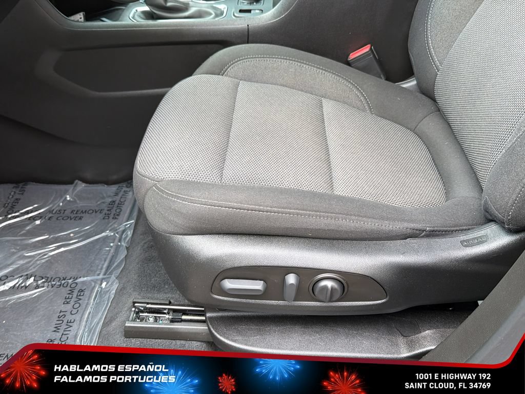 Certified 2023 Chevrolet Traverse LT FWD image 14