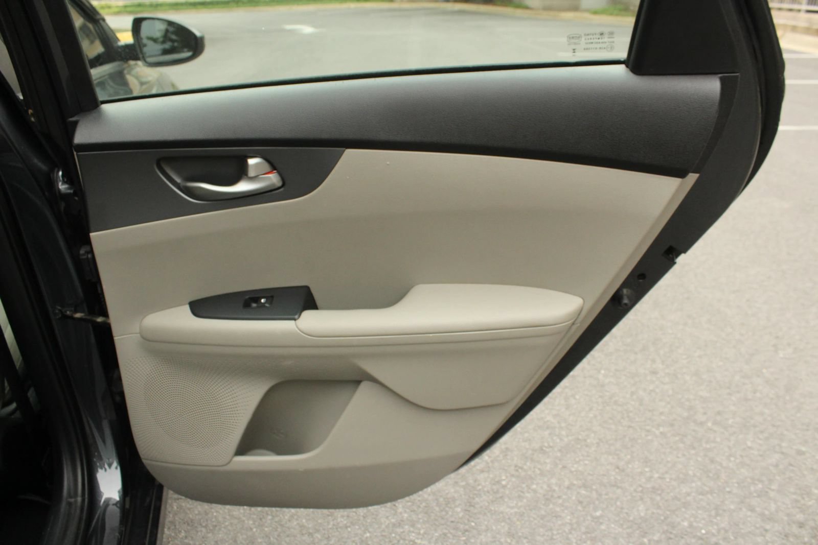 Used 2020 Kia Forte LXS FWD image 23