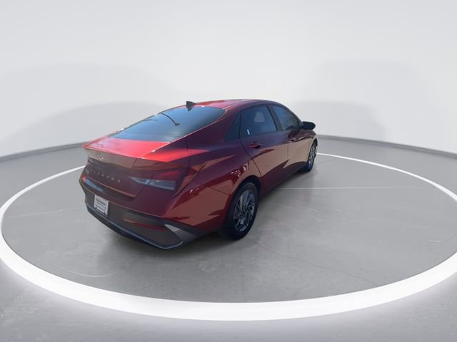 Certified 2024 Hyundai Elantra SEL image 8