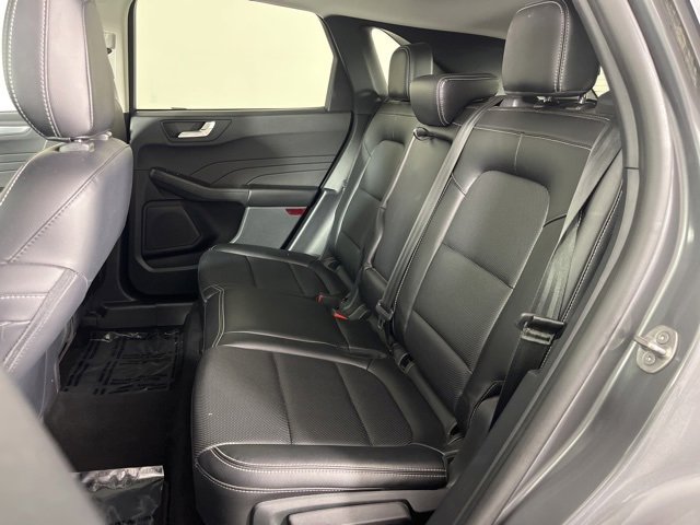 Used 2022 Ford Escape Titanium image 16