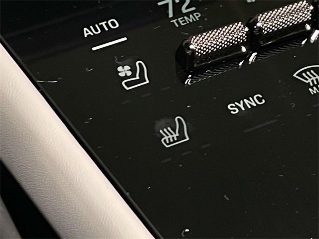 New 2026 Porsche Cayenne Turbo image 36