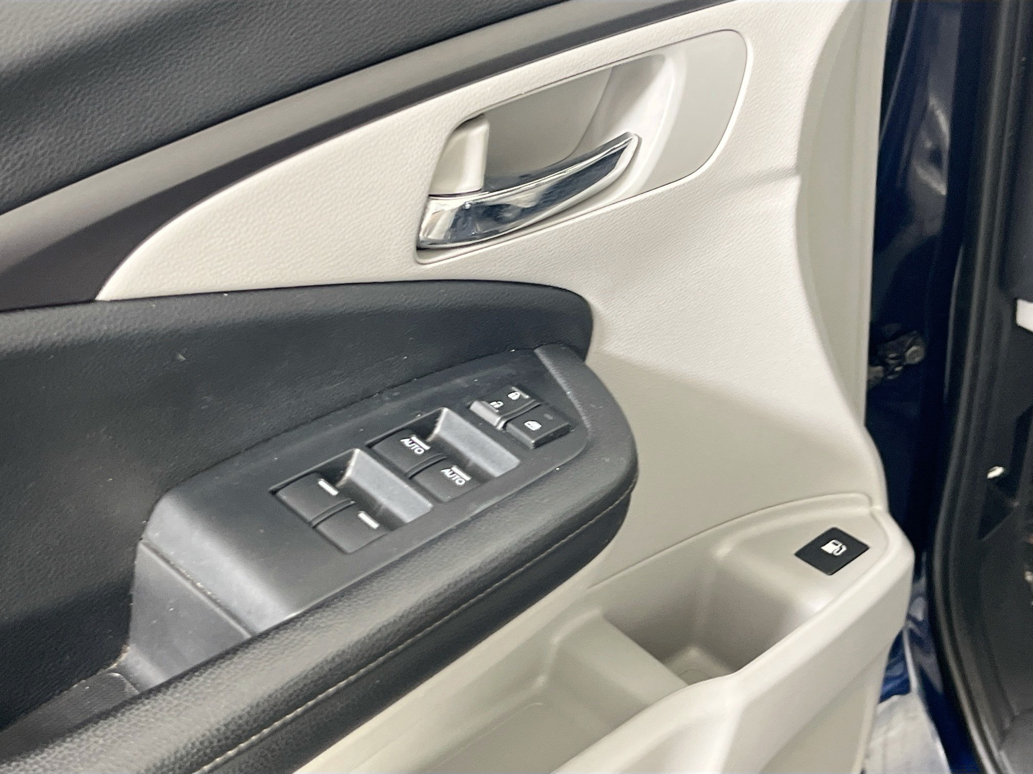 Used 2020 Honda Ridgeline RTL image 17