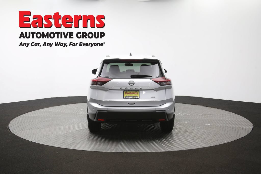 Used 2024 Nissan Rogue S AWD/4WD image 37