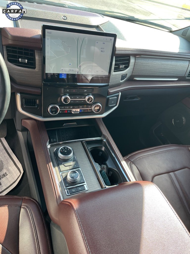 Used 2024 Ford Expedition Limited image 11