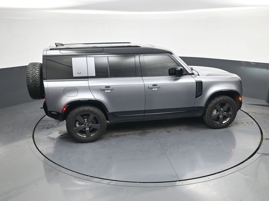 Used 2022 Land Rover Defender 110 X-Dynamic SE image 35